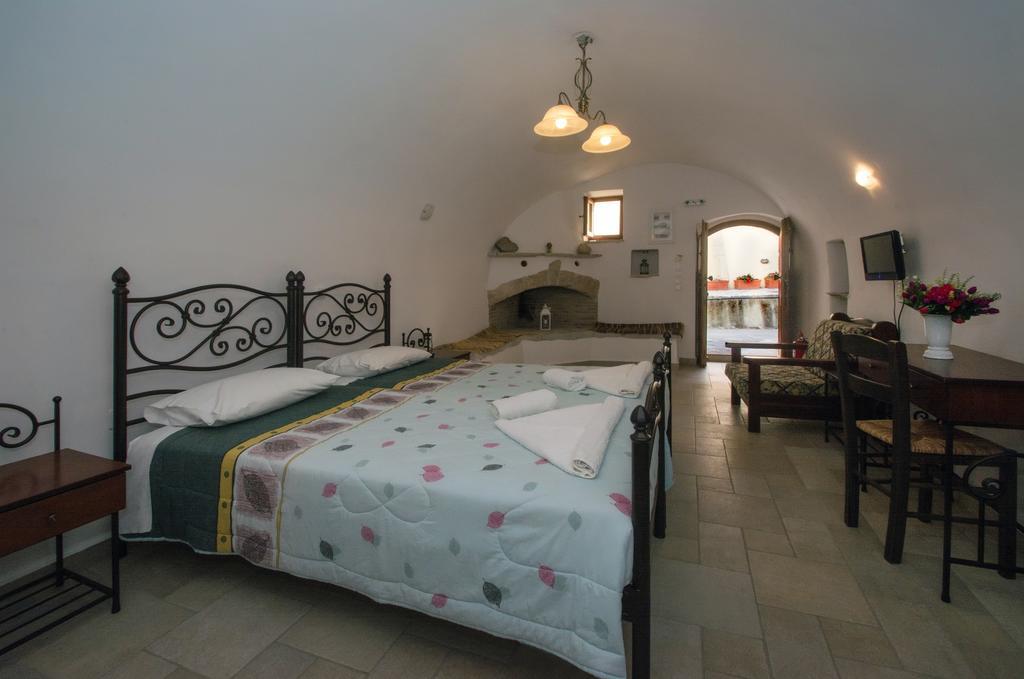 Kapetan Manwlis Apartman Káto Hóra Kültér fotó
